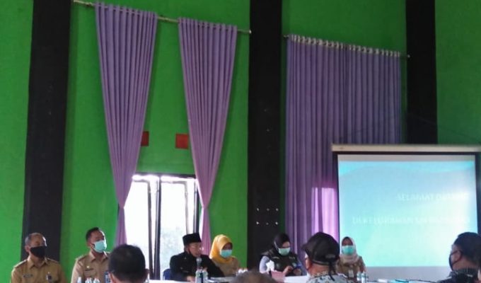 Rapat Koordinasi Penanganan COVID-19 bersama lintas sektor dan Walikota Malang (2)